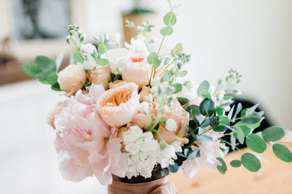 Çiçeklerle Mutluluk Taşıyoruz